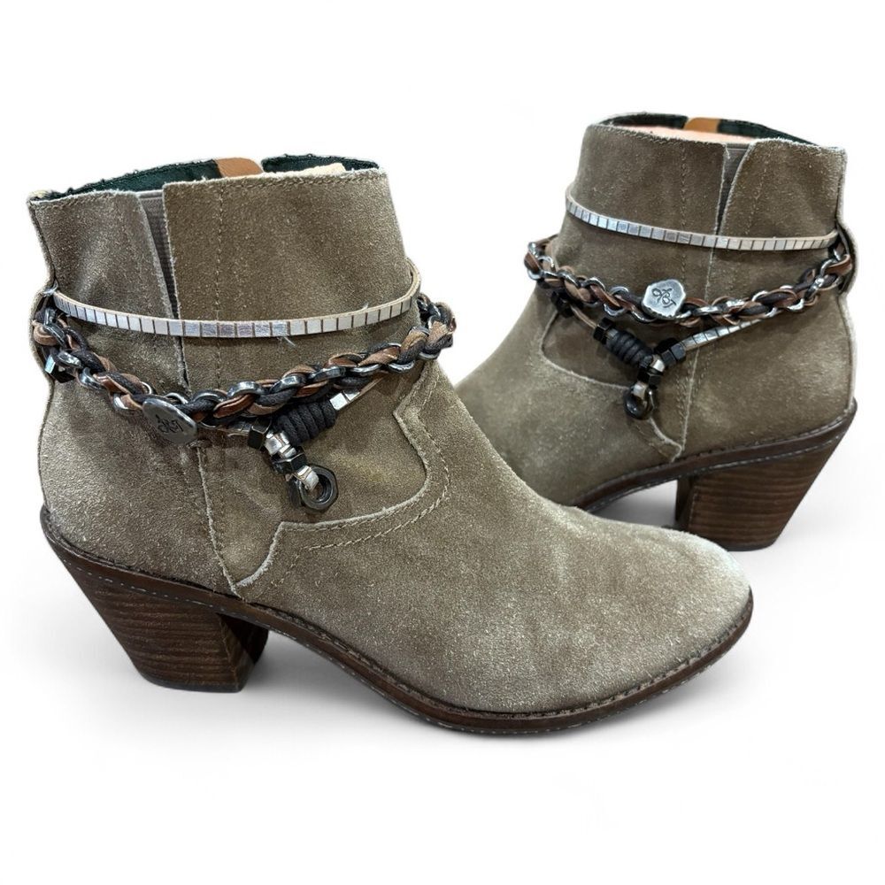 OTBT Belfair Ankle Chain Heeled Leather Suede Boots 8